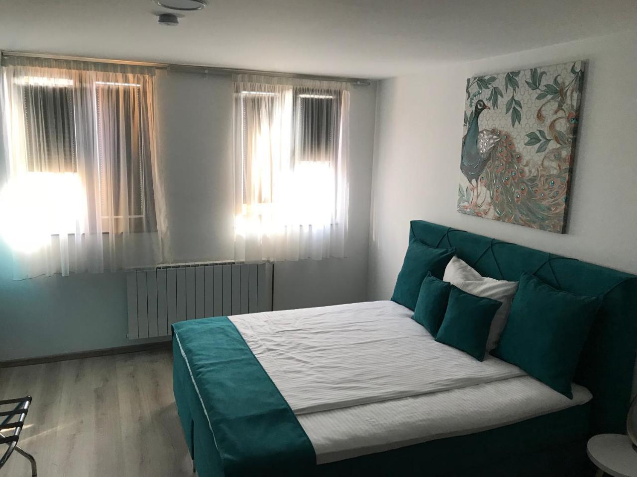 Heartland City B&B Tuzla Exterior photo